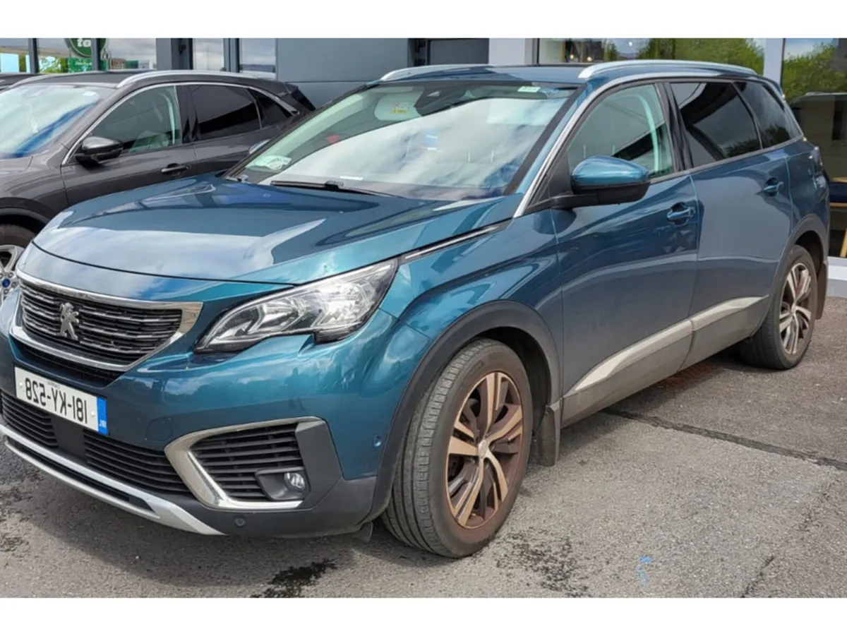 Peugeot 5008 ALLURE 1.6 BLUE HDI - Image 2