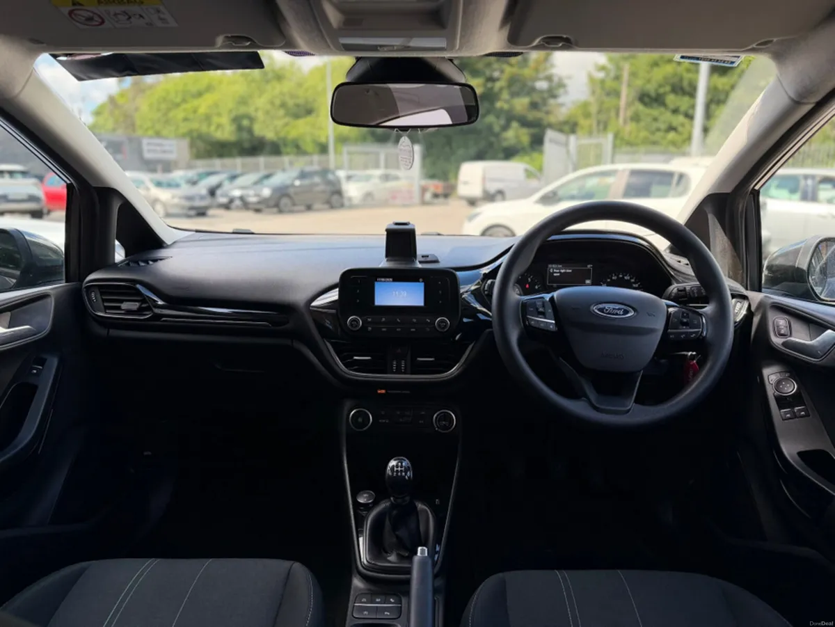 Ford Fiesta ZETEC 1.10 5DR - FULL SERVICE HIST. - Image 4