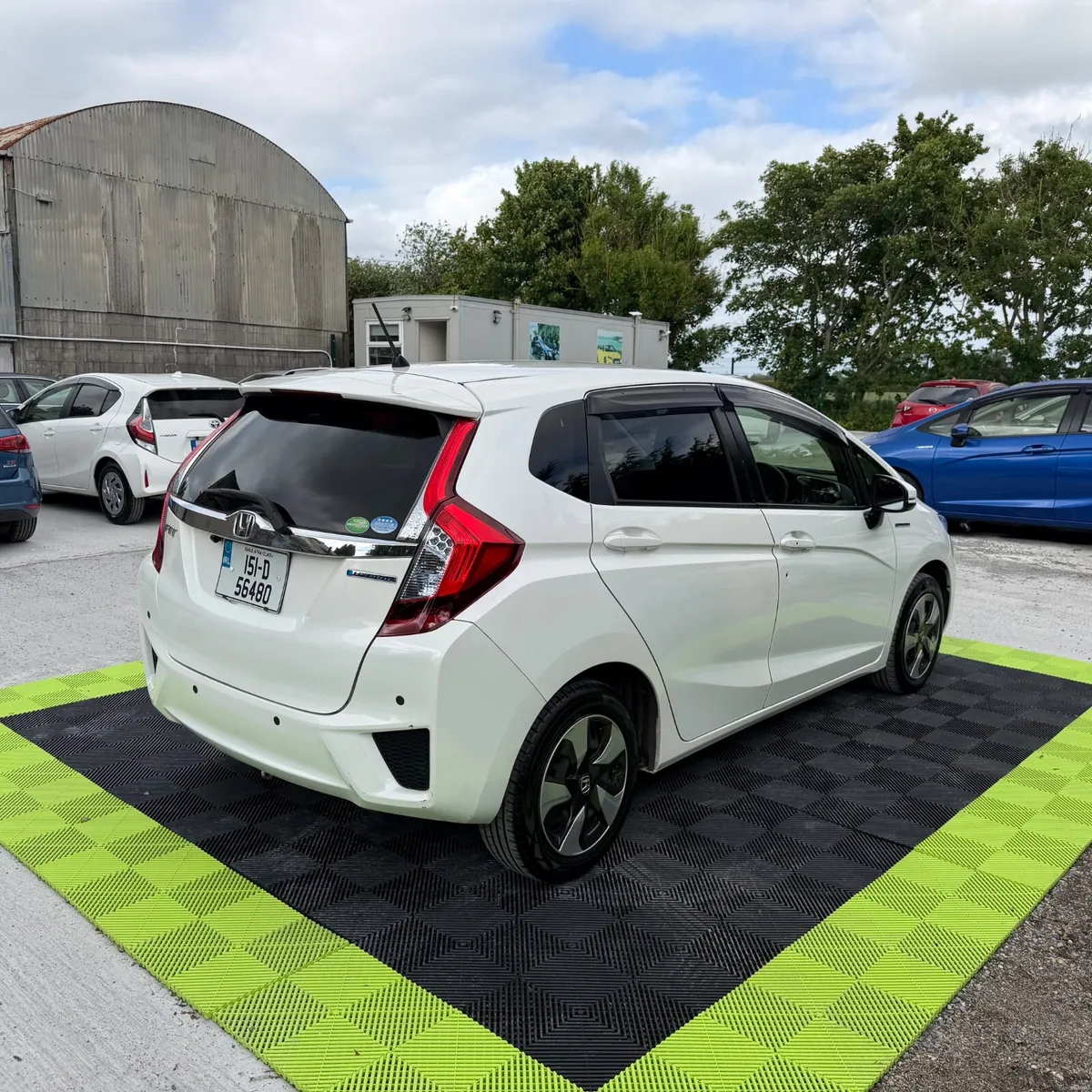 Honda Fit 2015 Hybrid - Image 4