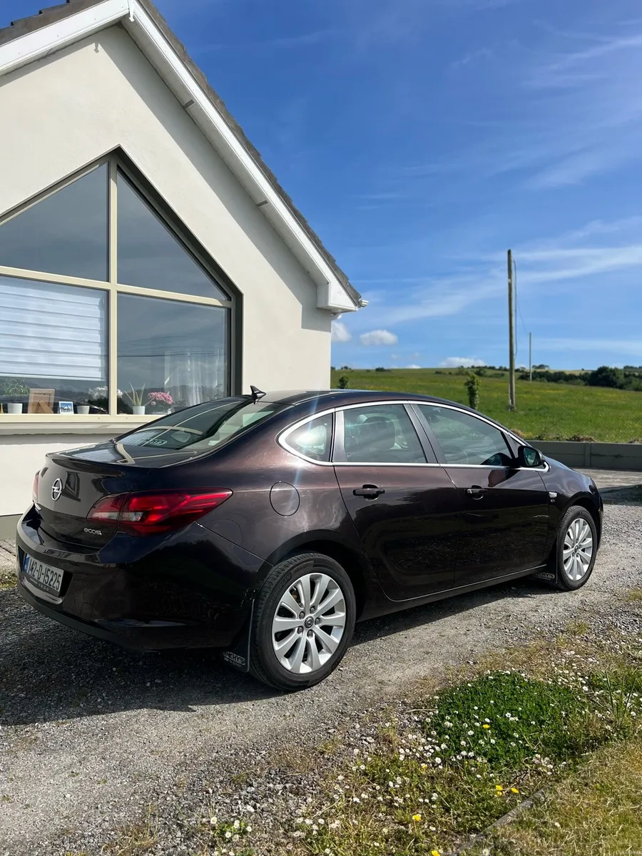 Opel Astra 2014 manual 1.6 CDTi Diesel - Image 2