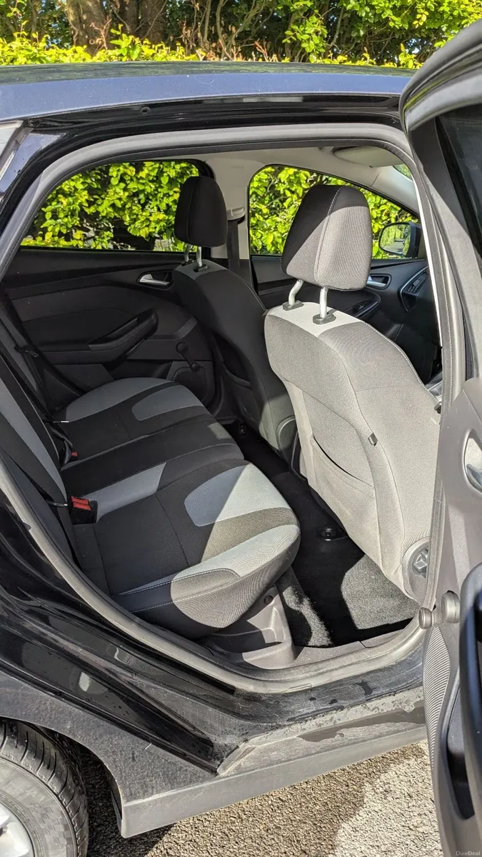Ford Focus 2013 - Image 2