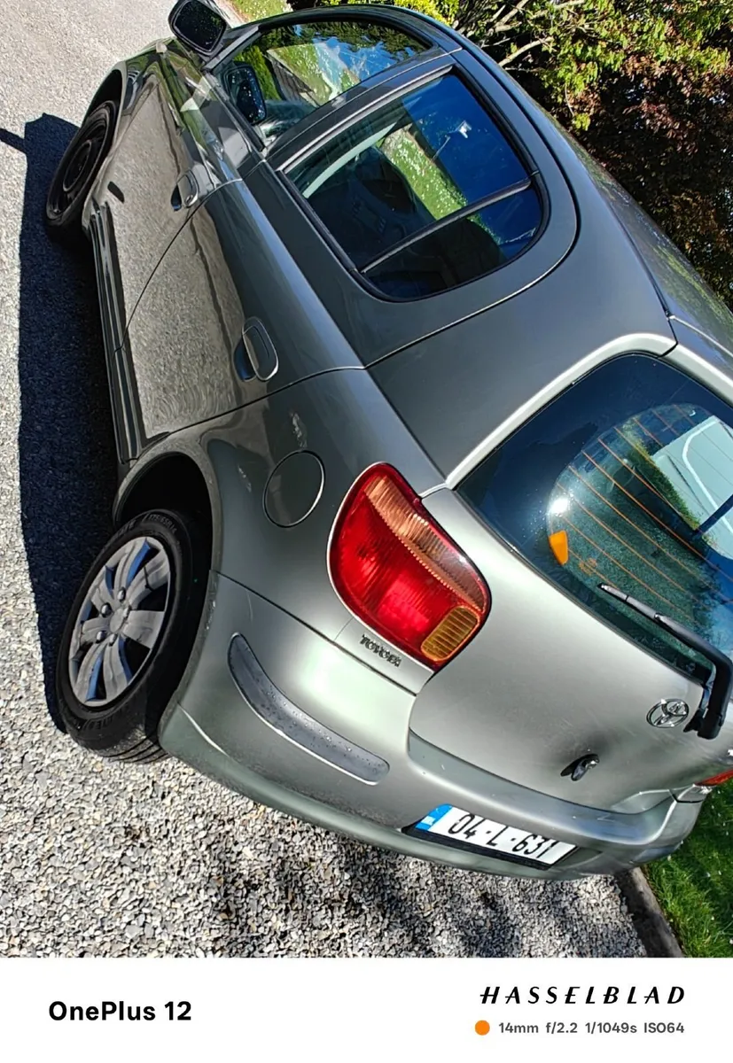Toyota Yaris 2004 - Image 4