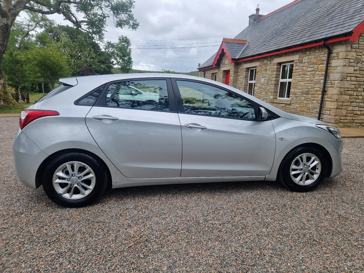 Hyundai i30 2013 - Image 2