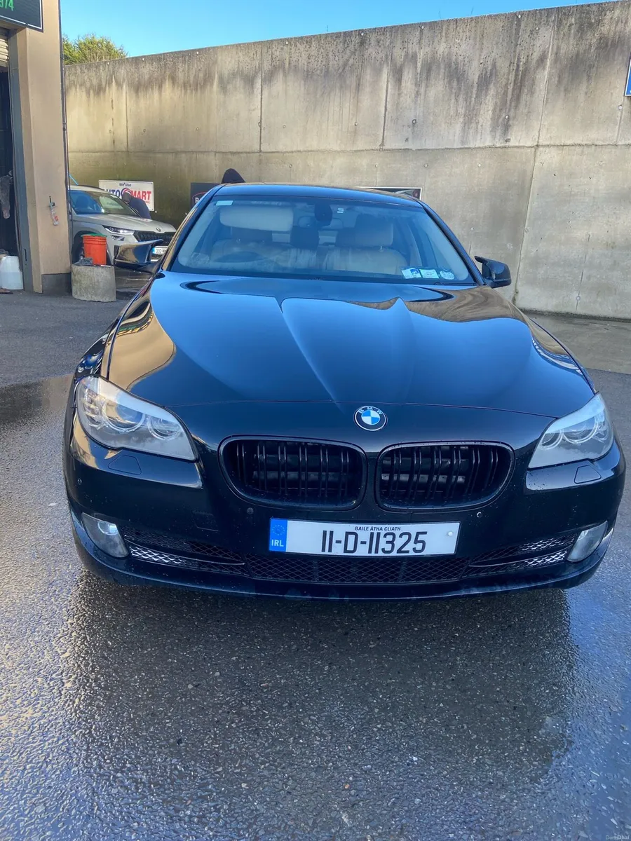 BMW 2011 series 5 - Image 5