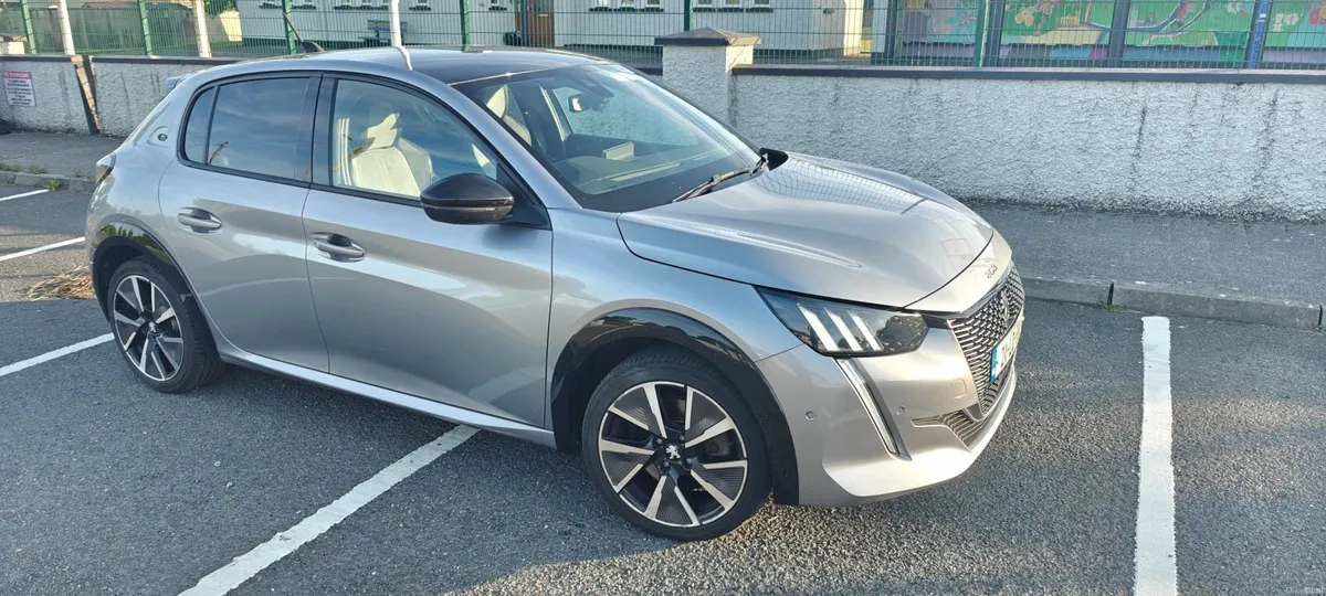 Peugeot 208 2021 - Image 1
