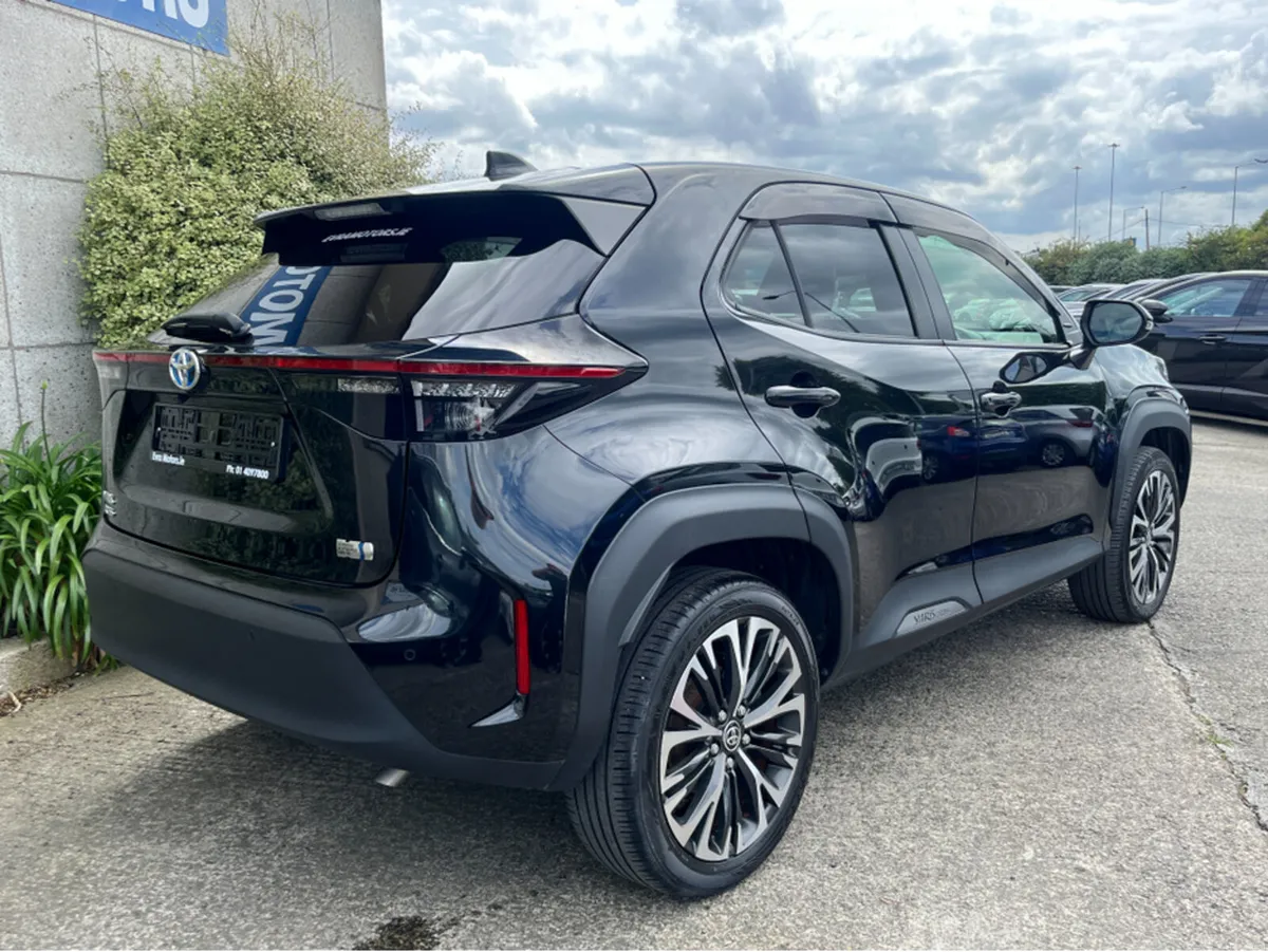 Toyota Yaris Cross Z HYBRID AUTOMATIC 1.5 PETROL / - Image 4