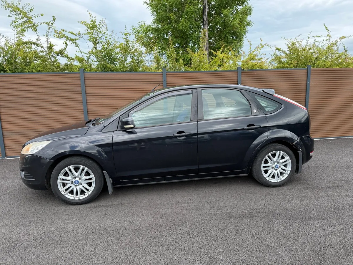 Ford Focus 1.6 Petrol Auto 08 - Image 2