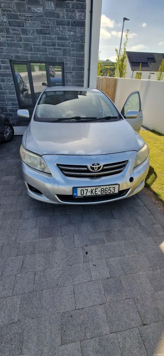 Toyota Corolla 2007 - Image 1