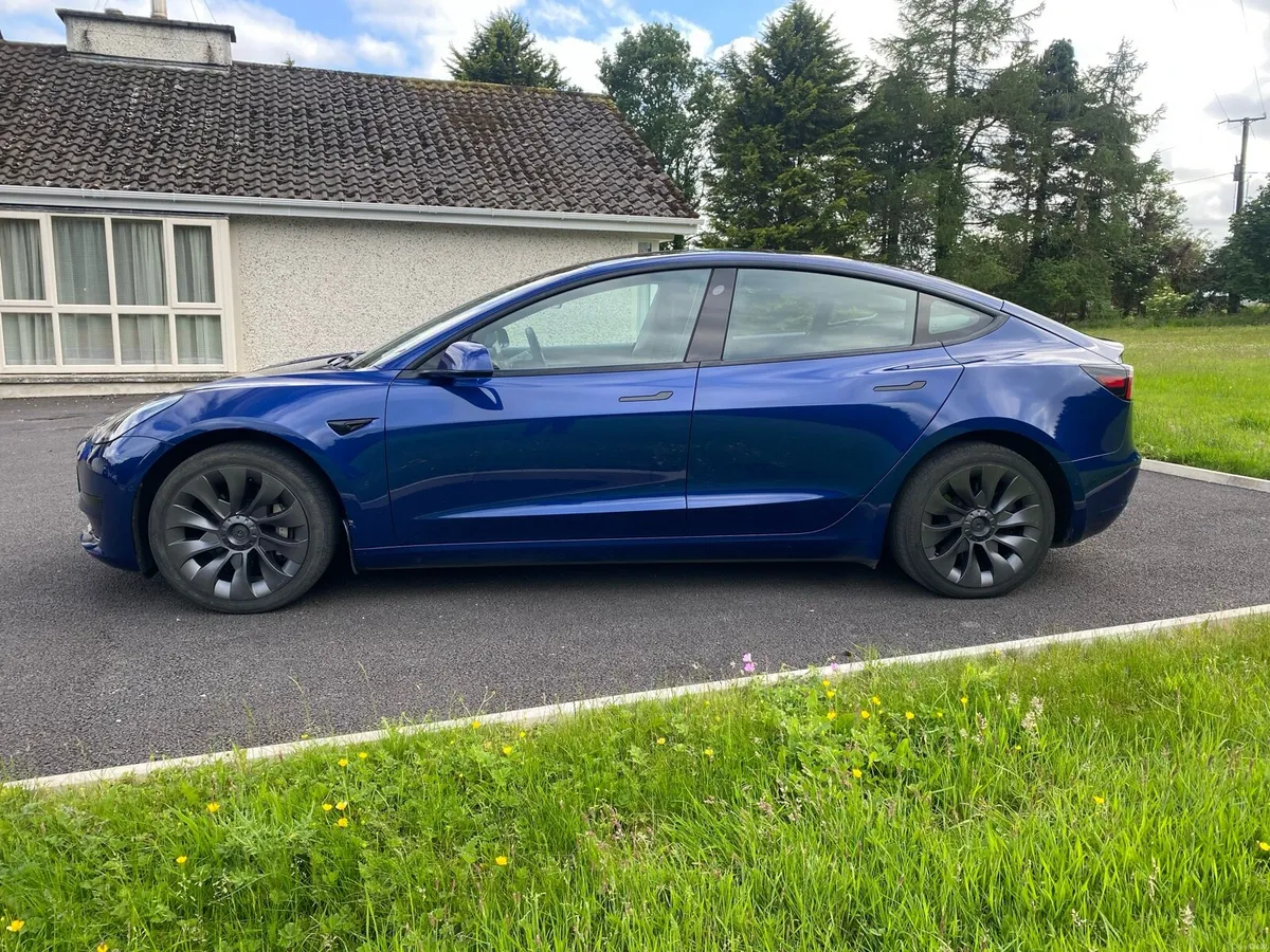 Tesla Model 3 , SR, LFP battery - Image 4