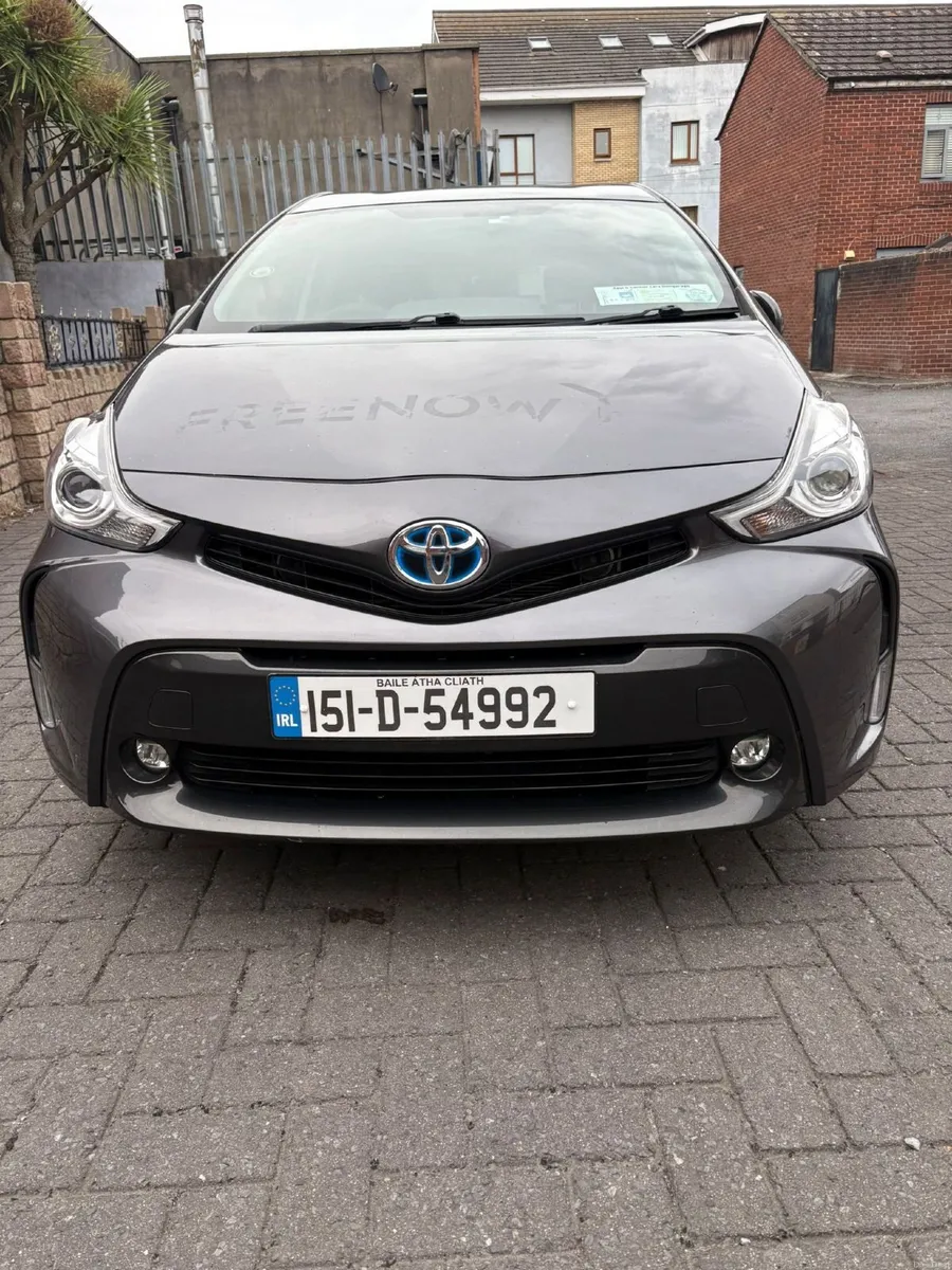 Toyota Prius 2015 - Image 1