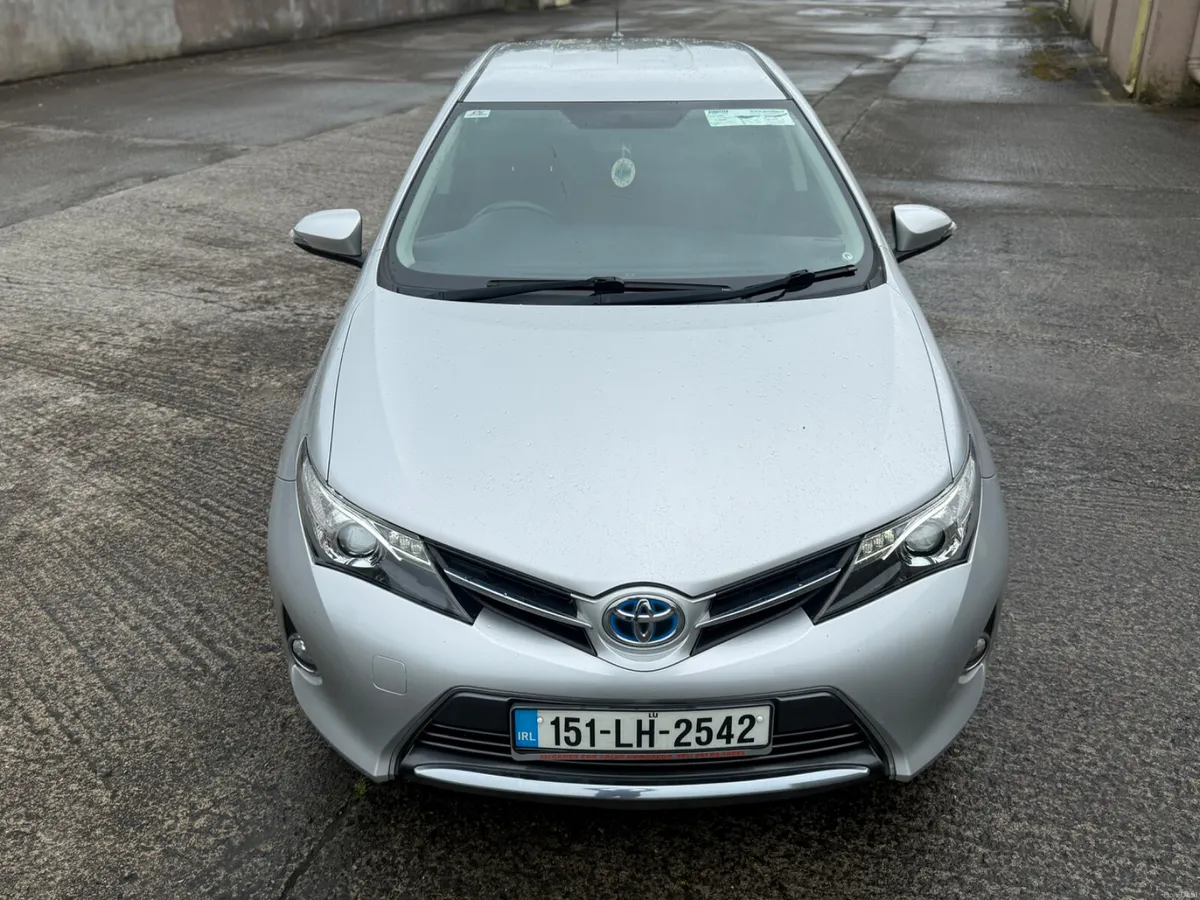 15 Toyota Auris automatic NCT & Tax 27 - Image 2