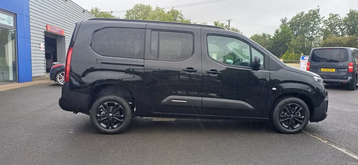 Wheelchair Accessible 262 Auto Citroen Berlingo - Image 2