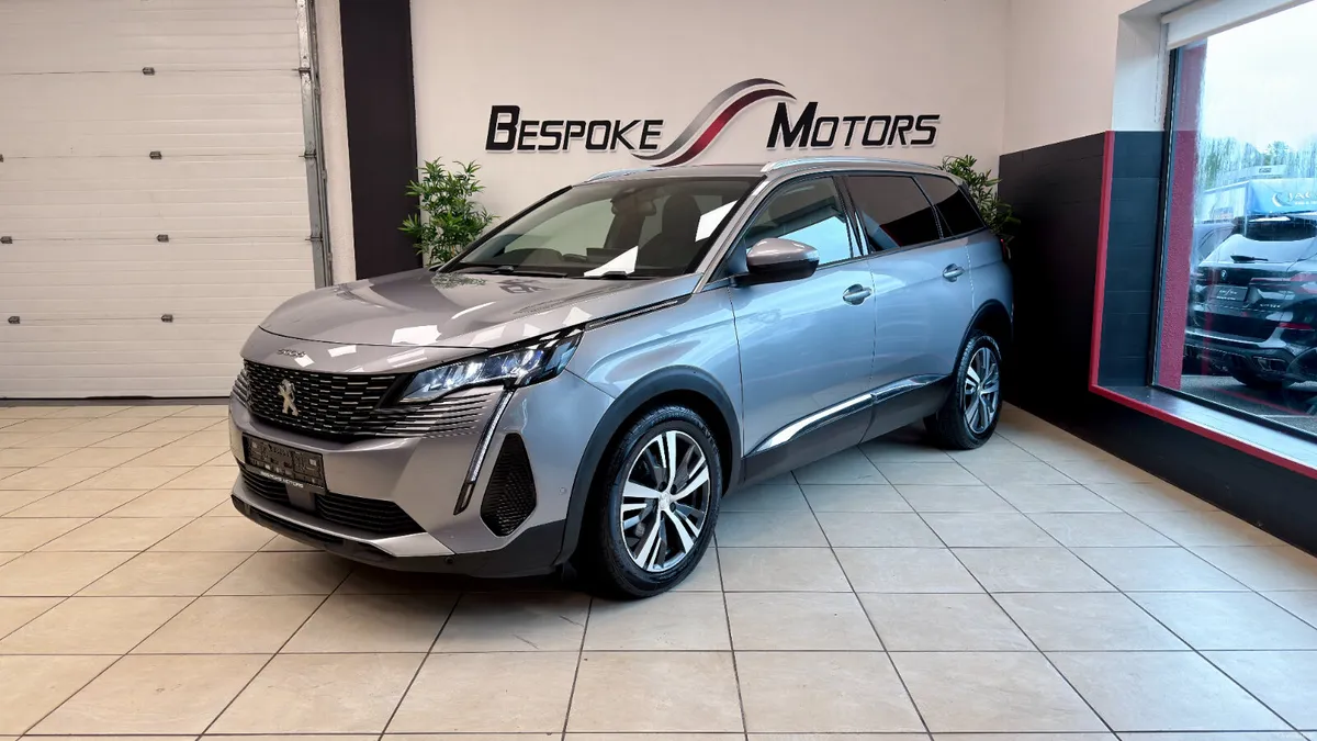 Peugeot 5008 Allure 1.5 Diesel - Image 1