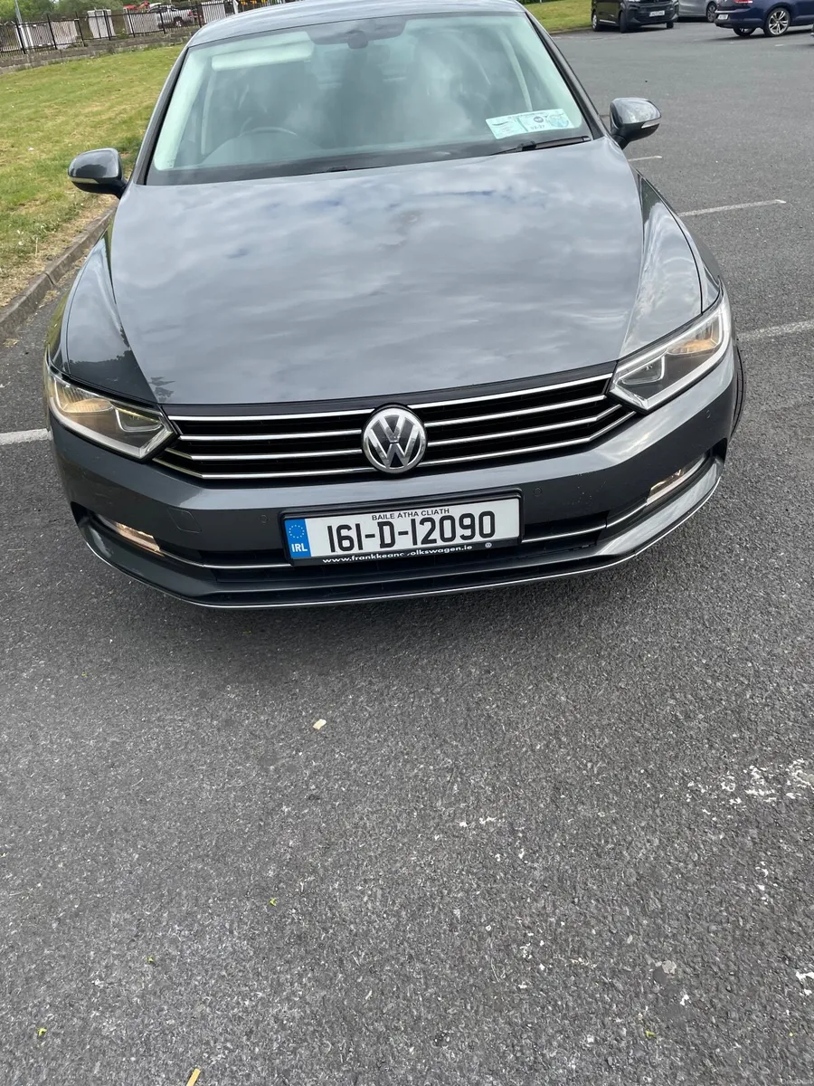 Volkswagen Passat 2016 - Image 6