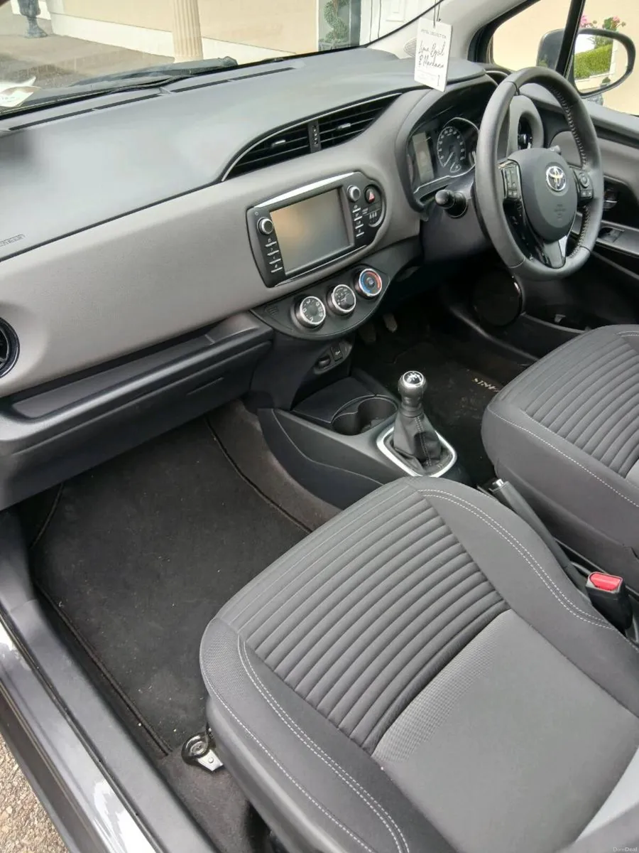 Toyota yaris - Image 2