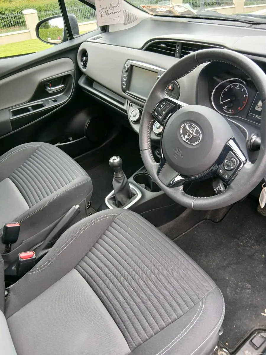 Toyota yaris - Image 3