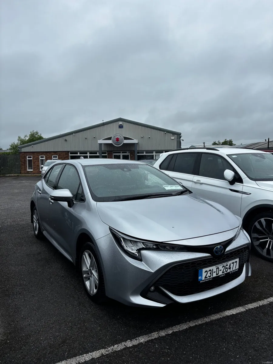 231 Toyota Corolla 1.8 Hybrid - Image 1