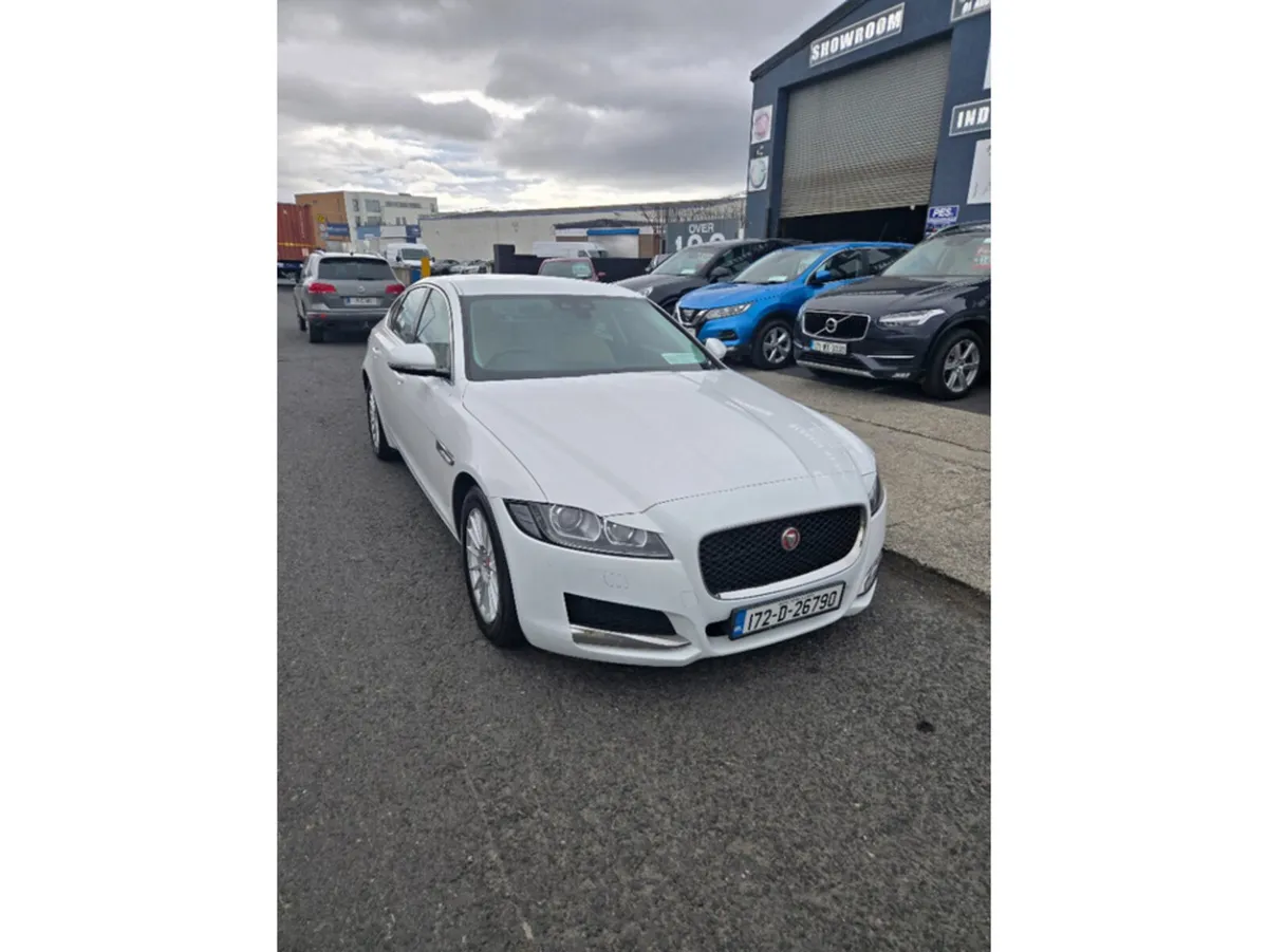 Jaguar XF 2.0 D PRESTIGE 180PS 4DR// RECENT TIMNG - Image 5