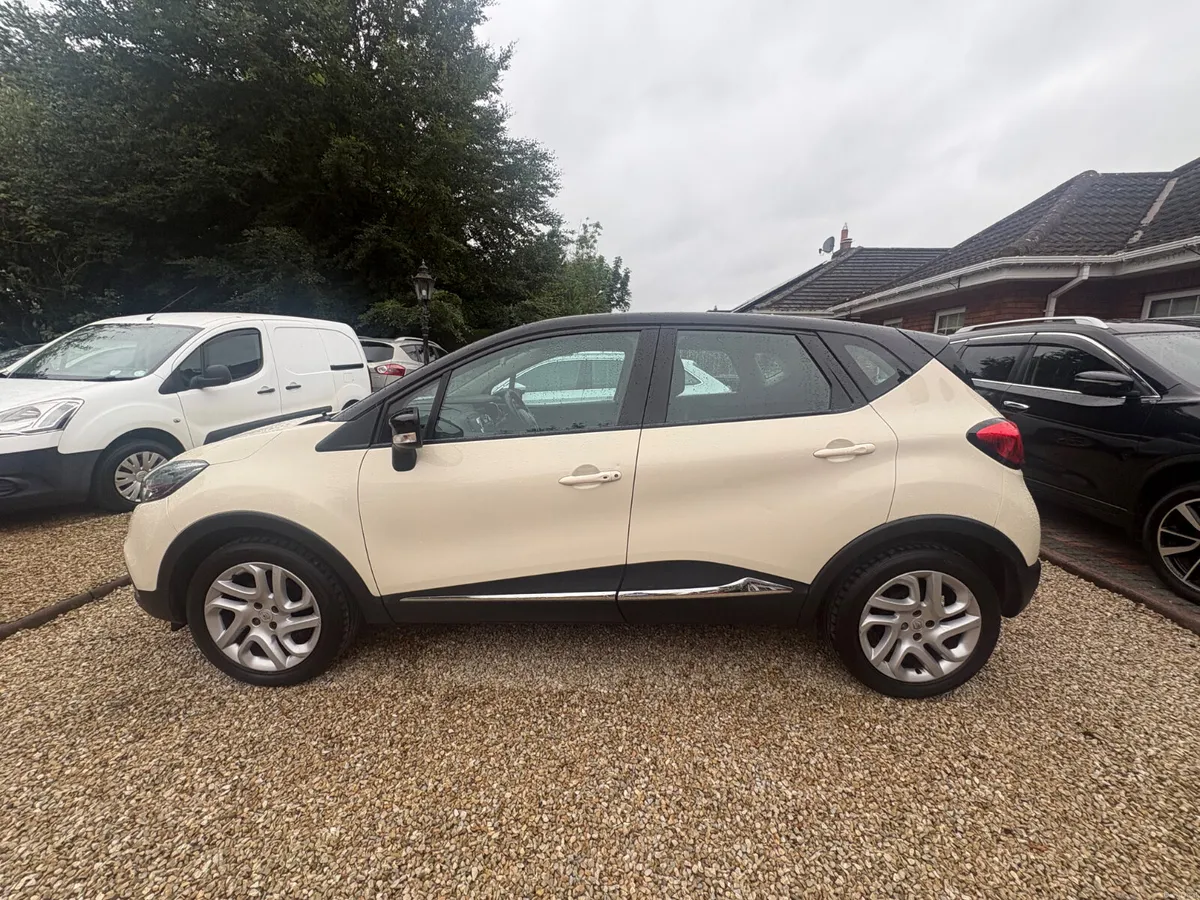 Renault Captur 2014 , 1litre petrol , - Image 2