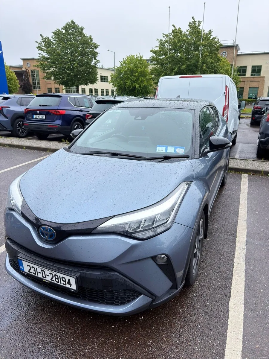 TOYOTA CHR - Image 1