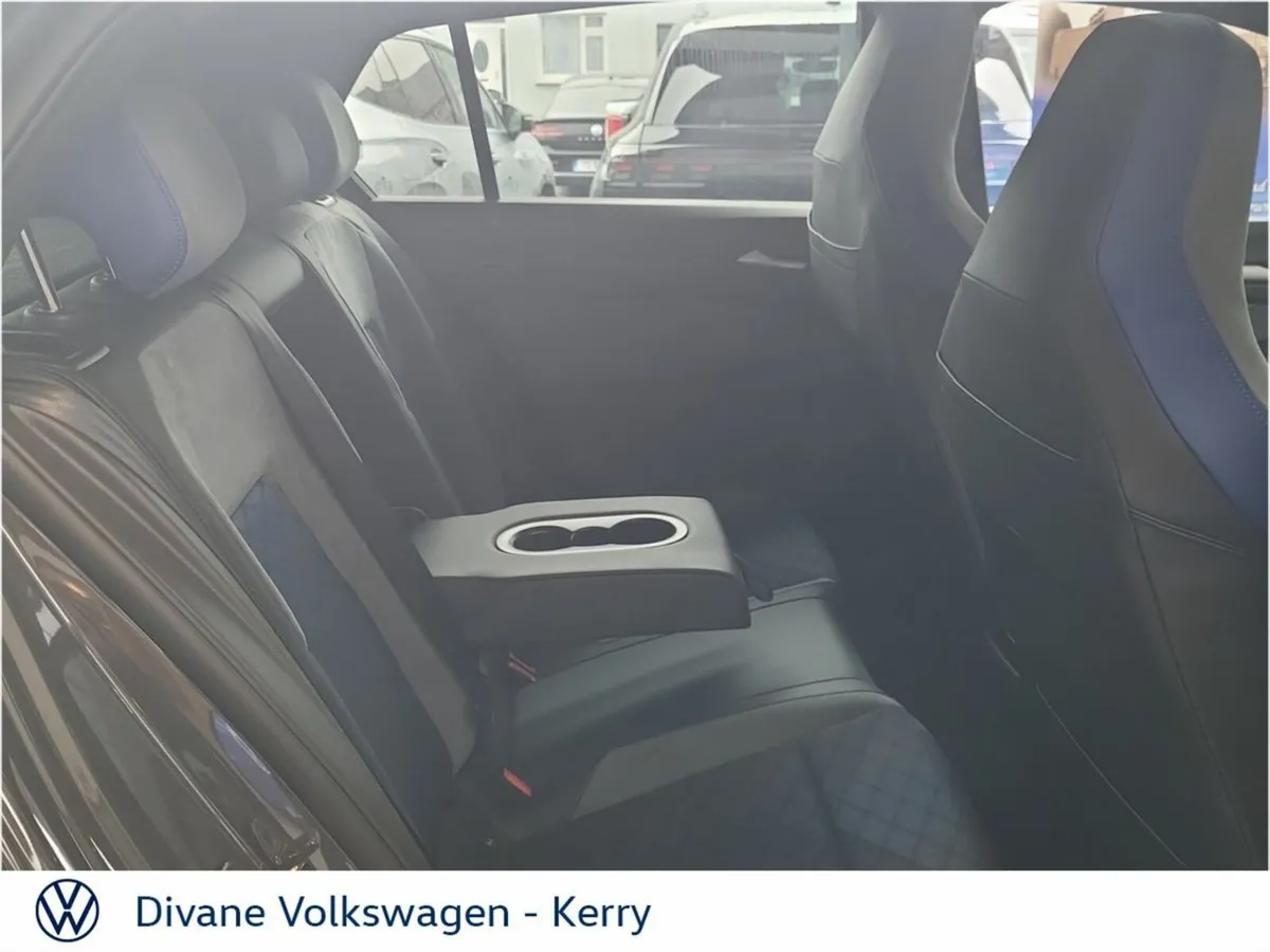 Volkswagen Golf R 2.0TSI 320BHP 4MOTION - Image 5