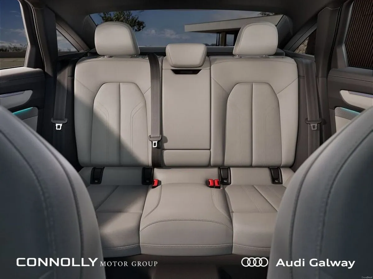 Audi A6 TDI SEDAN S-LINE A/T *BLACK EXTERIOR PACK* - Image 6