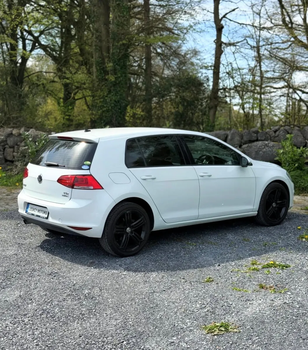 Volkswagen Golf 2014 | 1.2 TSI BlueMotion | AUTO - Image 3