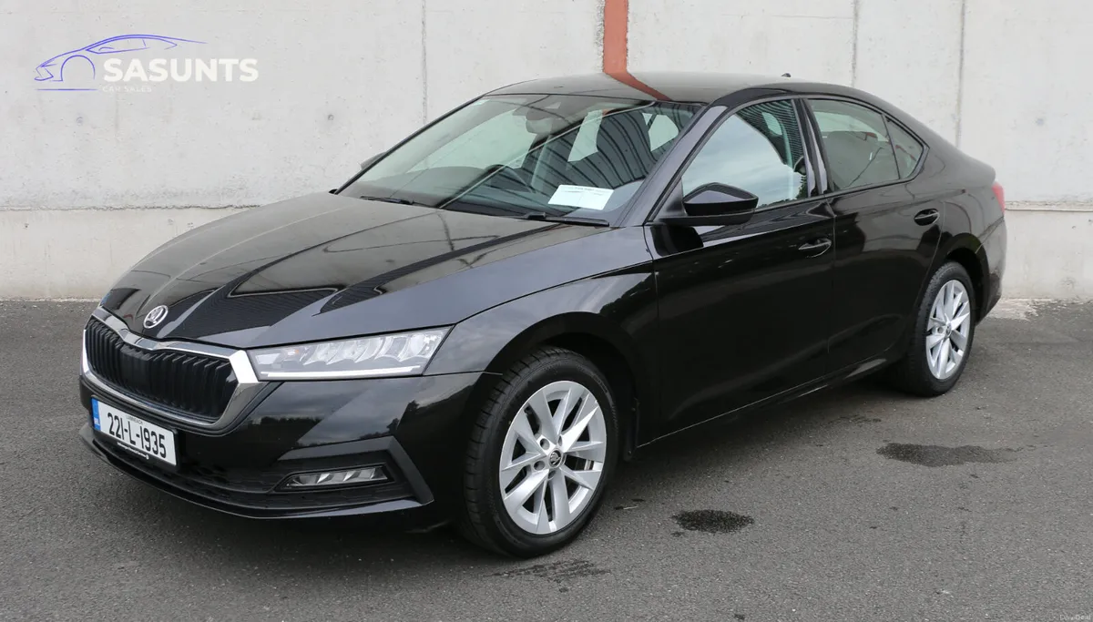 SKODA OCTAVIA AMBITION - Image 2