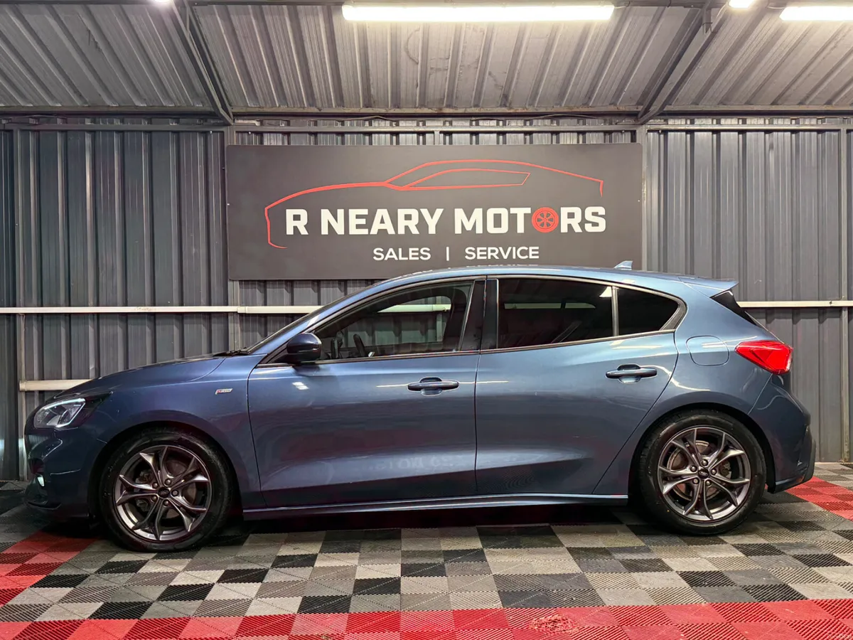 2020 Ford Focus 1.5L EcoBlue 120PS ST-Line Manual - Image 3