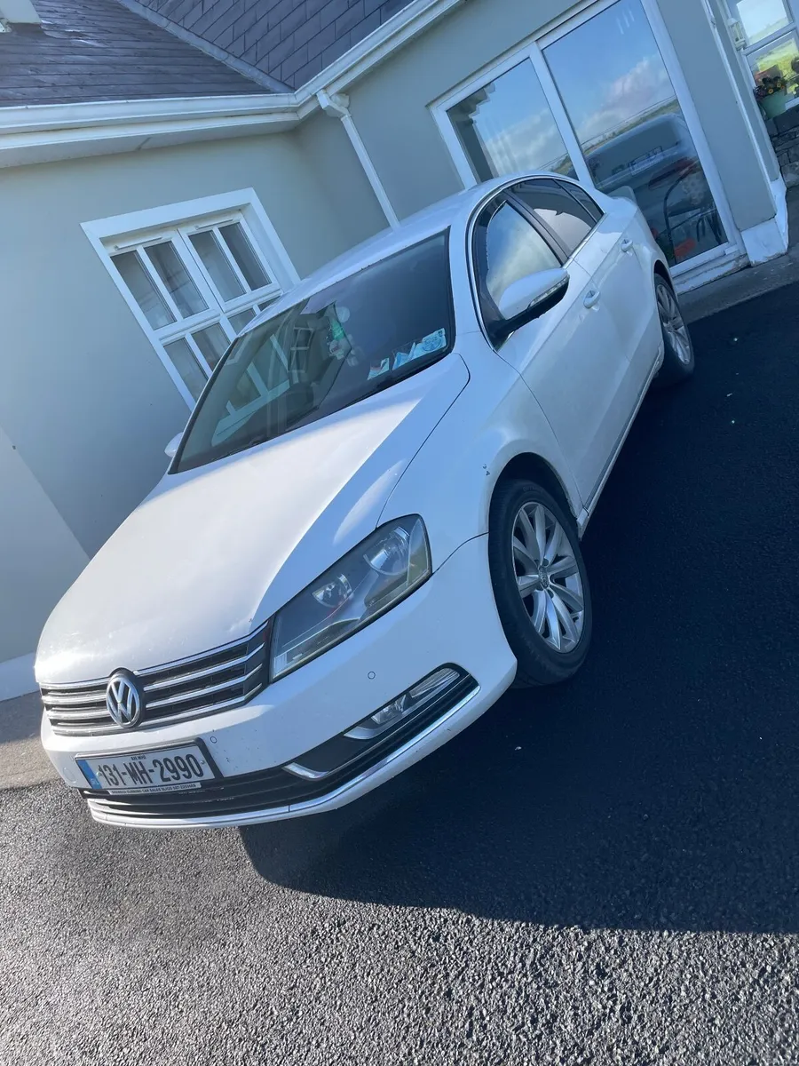 Volkswagen Passat 2013 - Image 3