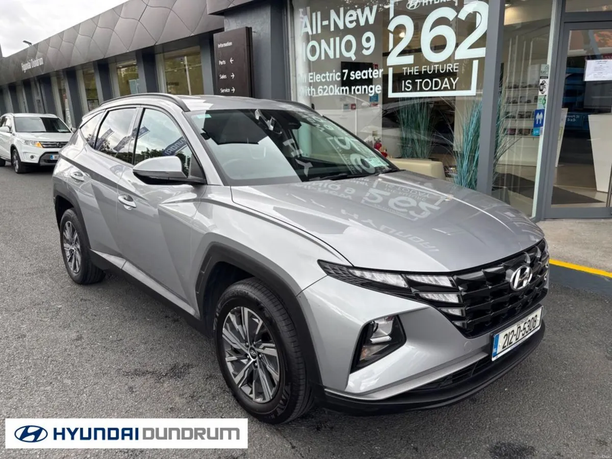 Hyundai Tucson ix35 Executive HEV 5DR Auto - Image 3