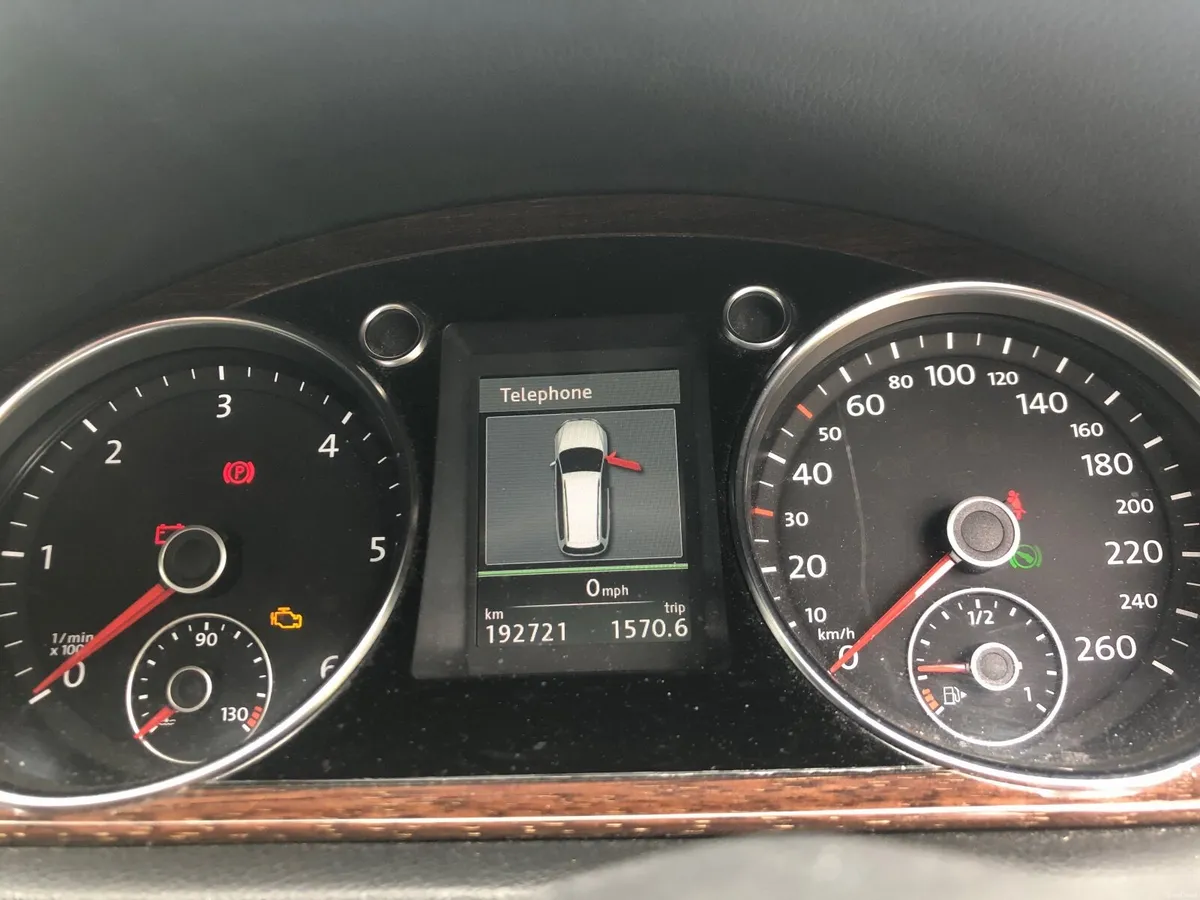 Volkswagen Passat 2013 - Image 3