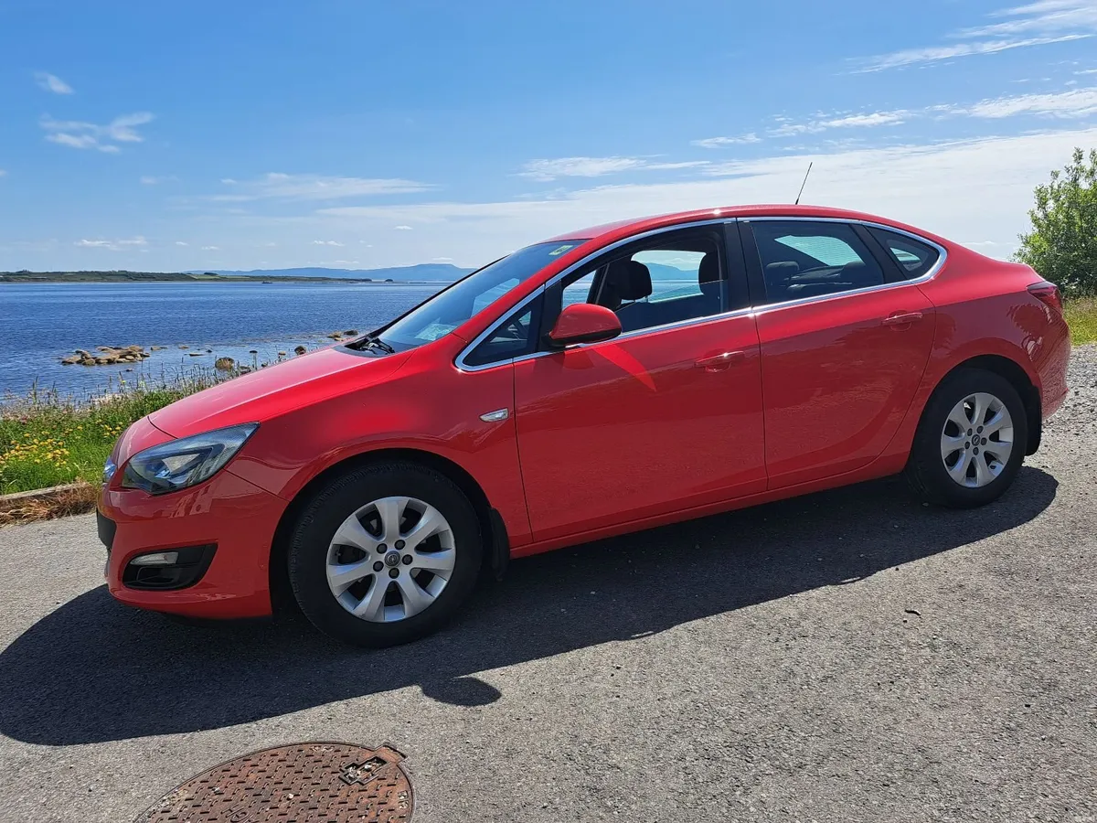Opel Astra 2016 - Image 2