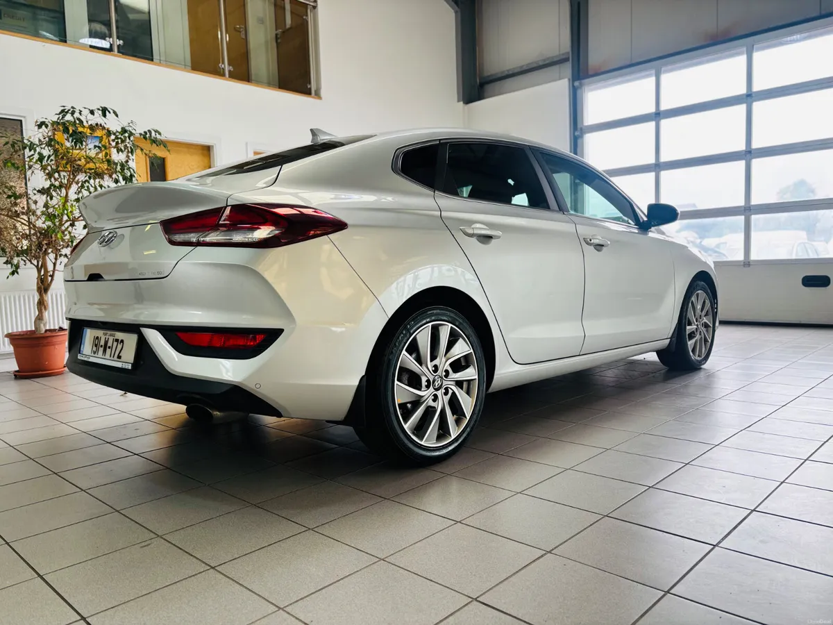 Hyundai i30 2019 - Image 3