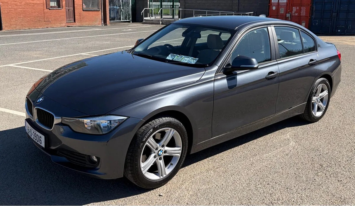 BMW 316i - Image 2