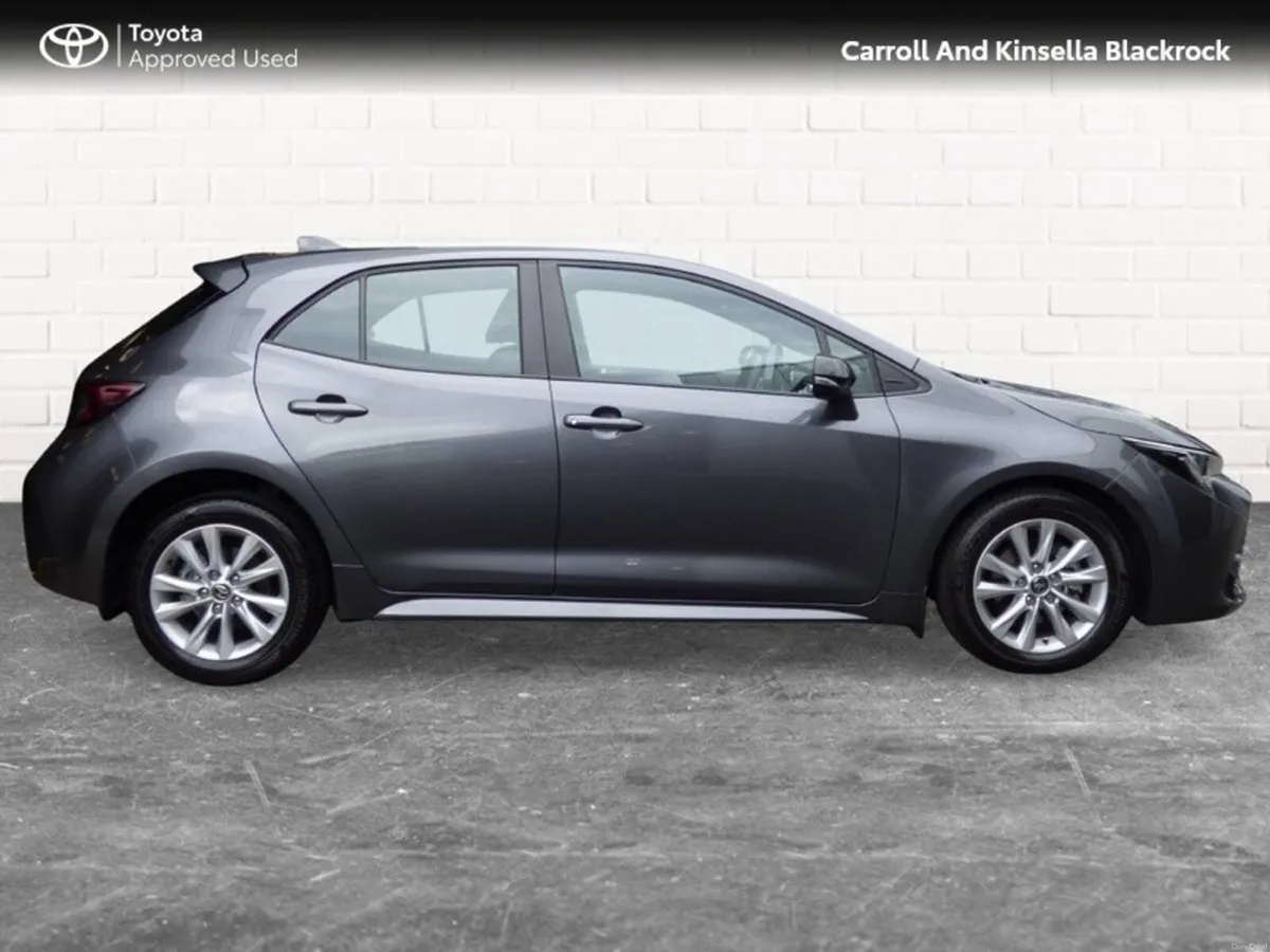 Toyota Corolla Hybrid Luna HB - Image 3