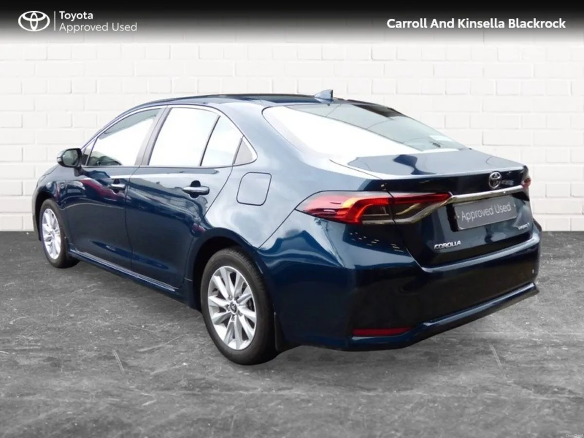 Toyota Corolla Hybrid Luna Saloon - Image 2