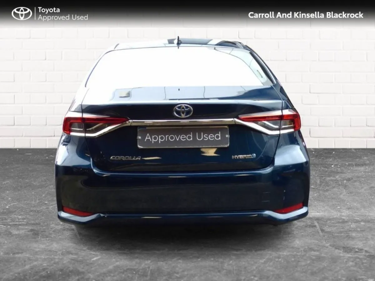 Toyota Corolla Hybrid Luna Saloon - Image 4