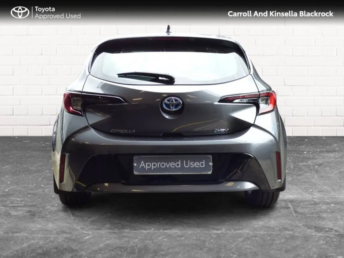 Toyota Corolla Hybrid Luna HB - Image 4