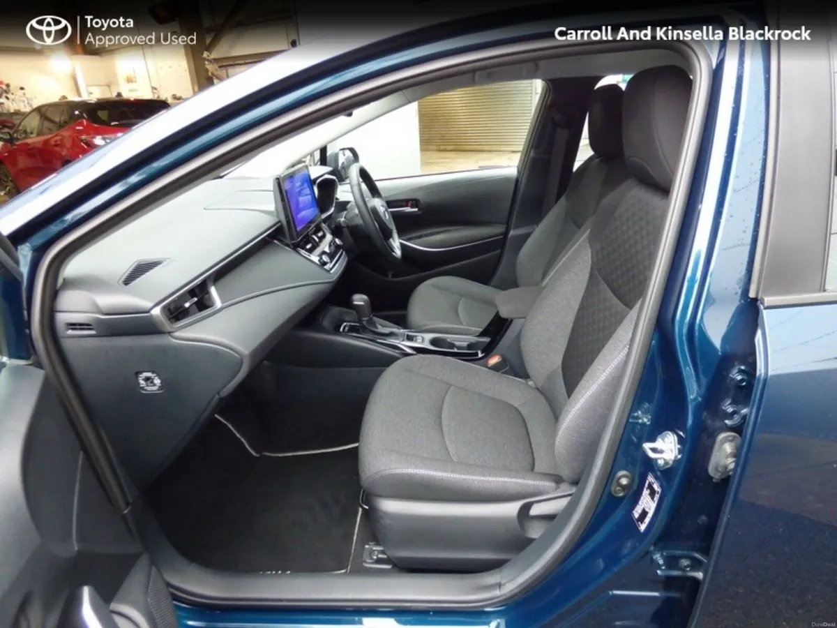 Toyota Corolla Hybrid Luna Saloon - Image 6