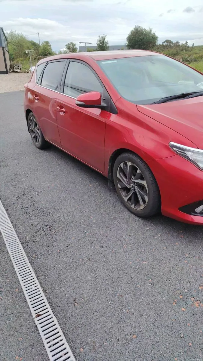 Toyota auris - Image 2