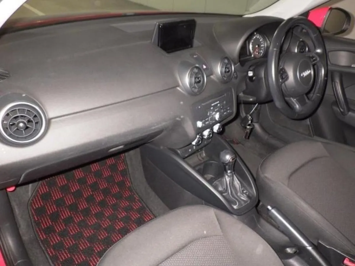 Audi A1 1.0 TFSI AUTOMATIC - FACTORY ALLOYS - LOW - Image 3