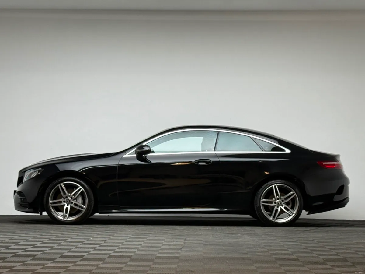 Mercedes-Benz E-Class E220D AMG LINE SPORT AUTO - Image 4
