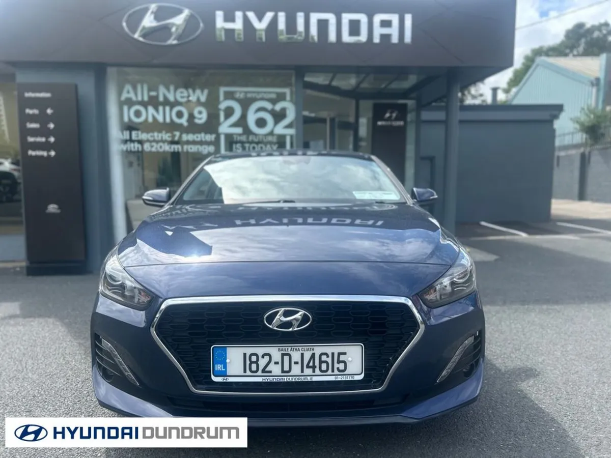 Hyundai i30 i 30 Fastback 5DR - Image 2