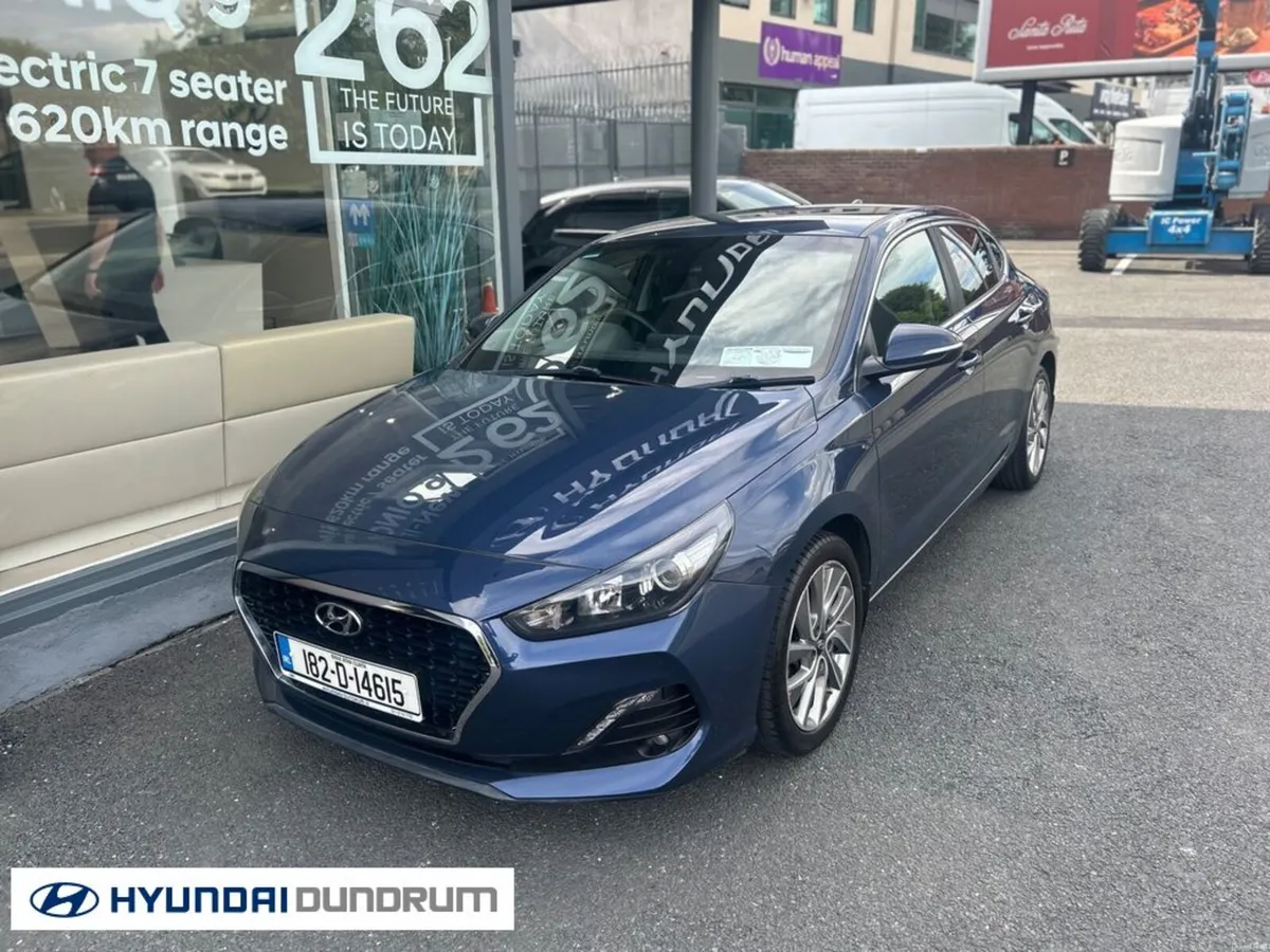 Hyundai i30 i 30 Fastback 5DR - Image 4