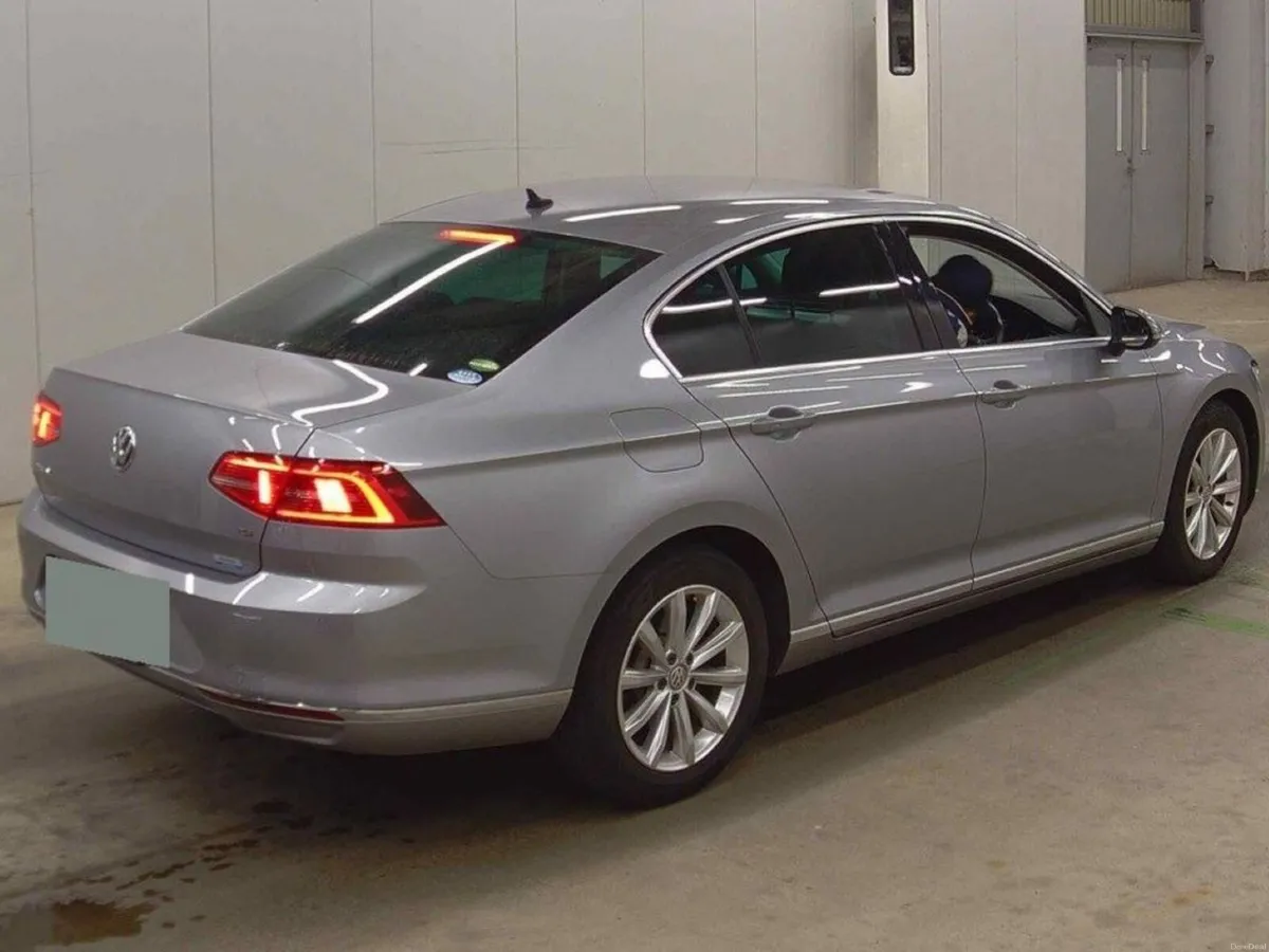 Volkswagen Passat 1.4 TSI COMFORT LINE - BLACK HAL - Image 2