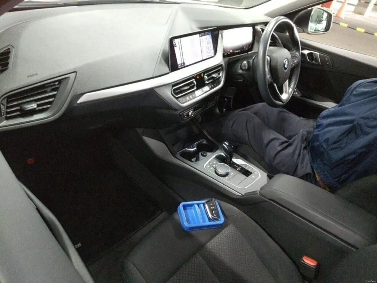 BMW 1-Series 1.5 AUTOMATIC PLAY EDITION - NEW MODE - Image 3
