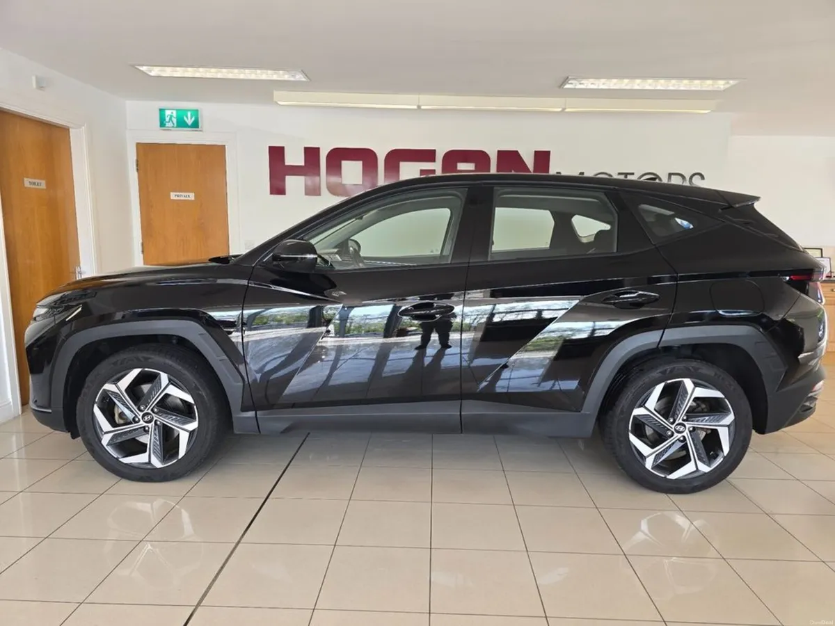 Hyundai Tucson Comfort Plus PHEV Automatic - Image 4