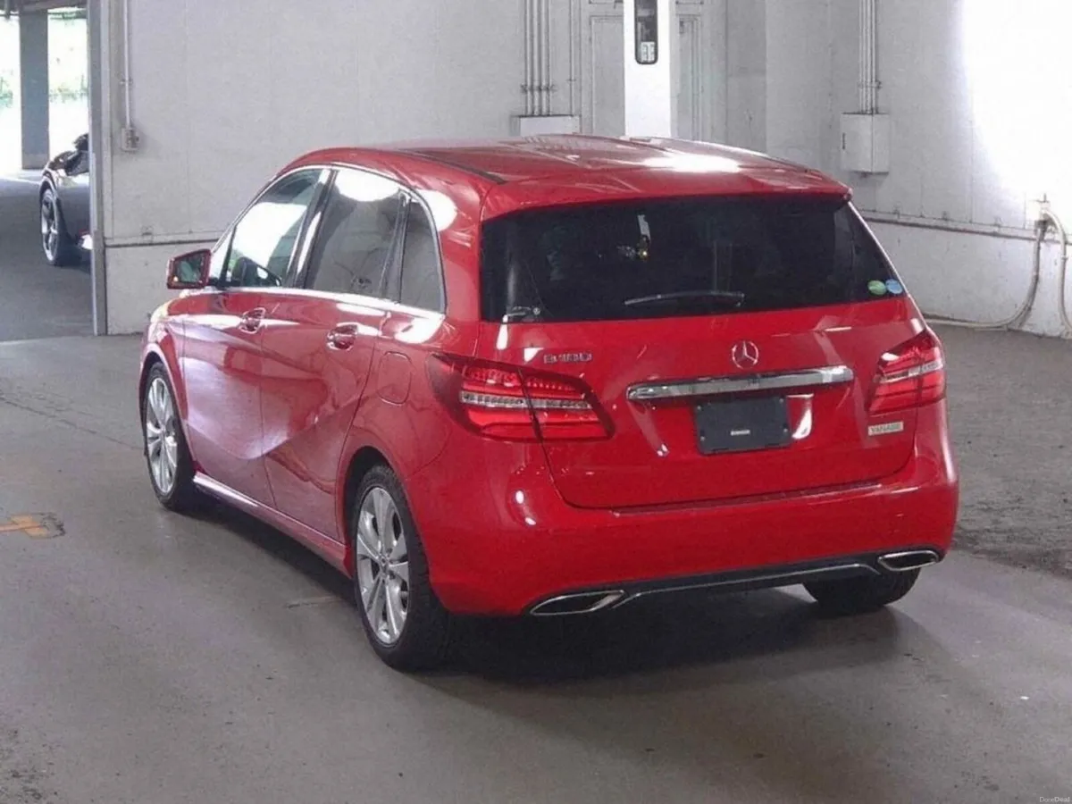 Mercedes-Benz B-Class 1.6 AUTOMATIC B180 - BLACK H - Image 2