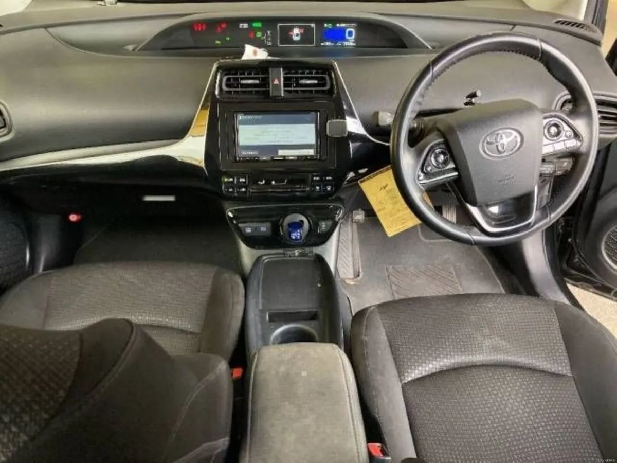Toyota Prius 1.8 HYBRID AUTOMATIC - FACELIFT MODEL - Image 3